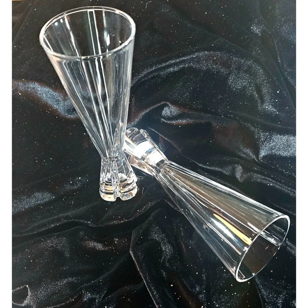2 Mikasa Handblown Flutes, Havana MCM style, 7.5 inches, 1 w/small flake on foot